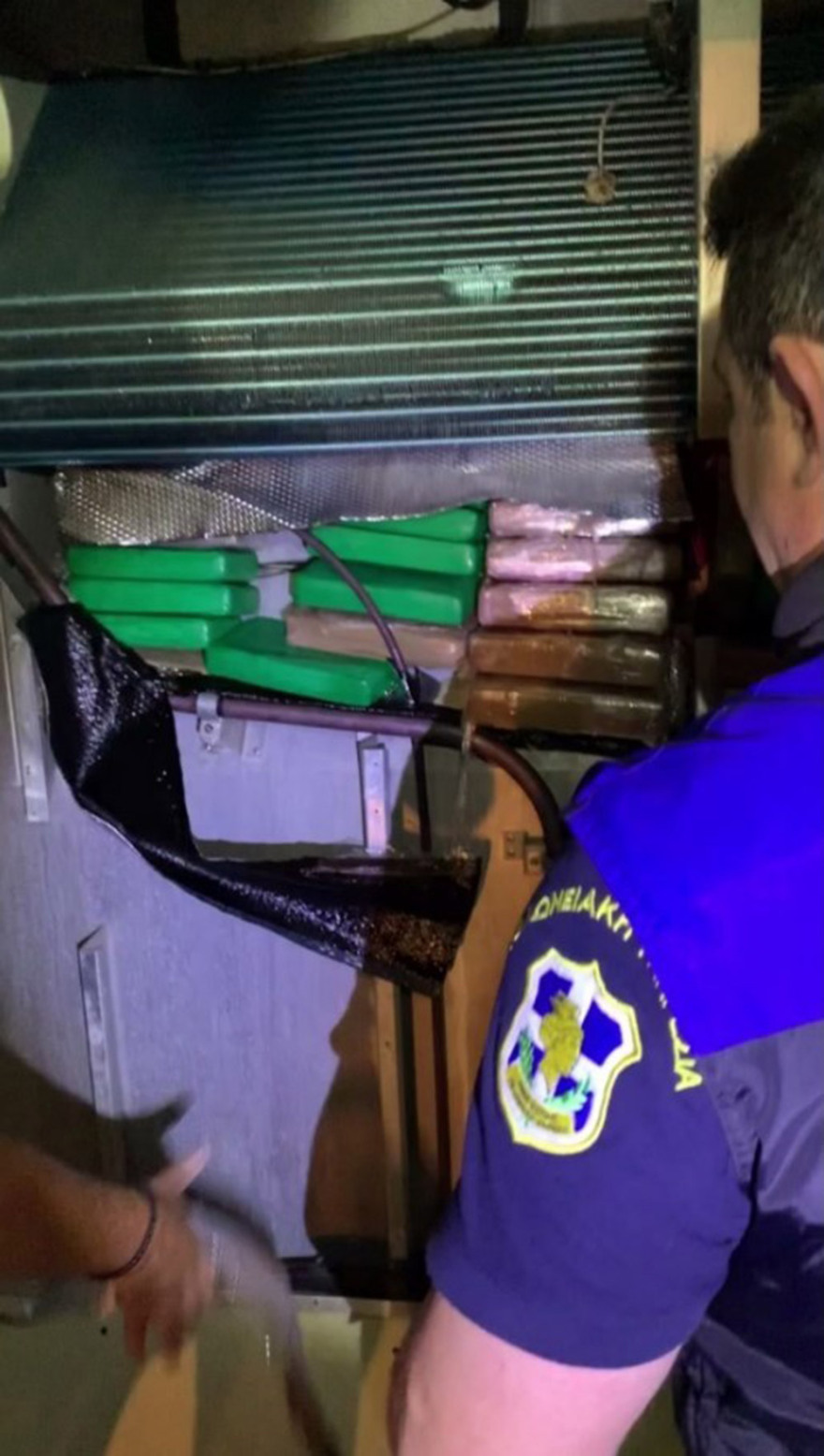 ΑΑΔΕ: Έκρυψαν 70 κιλά κοκαΐνη μέσα σε κοντέινερ με… μπανάνες