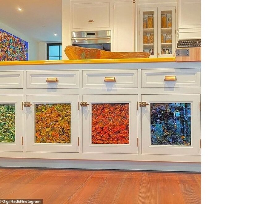  Τζίτζι Χαντίντ & Zέιν Μαλίκ: Το εντυπωσιακά ανακαινισμένο διαμέρισμα στη Νέα Υόρκη όπου θα υποδεχτούν το μωρό τους 