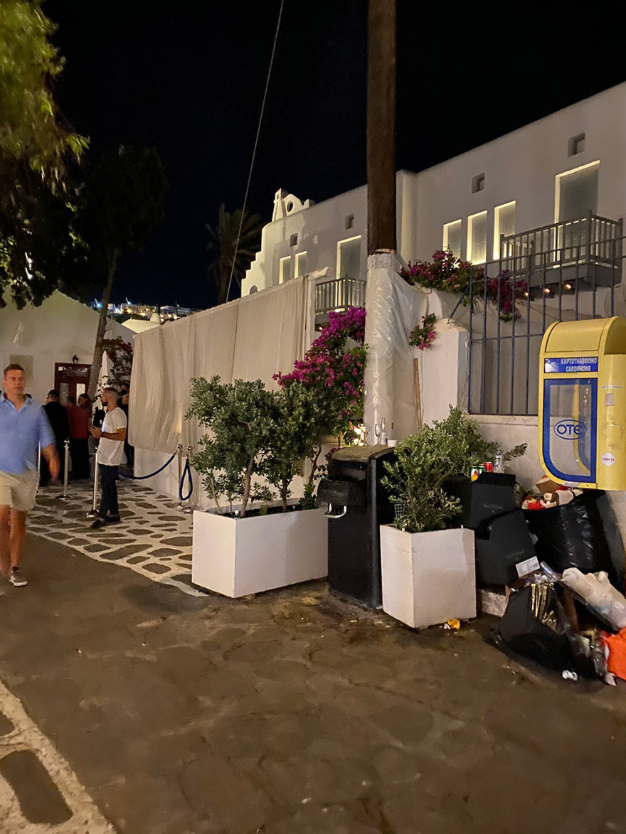 Μύκονος: Σαρωτικοί έλεγχοι στα μαγαζιά - Κλιμάκιο Χρυσοχοΐδη στο νησί