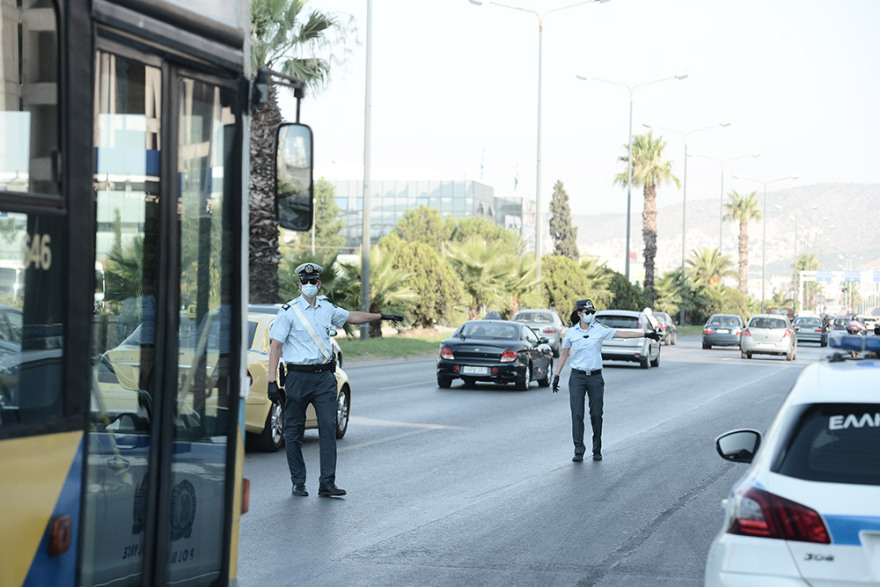 Κορωνοϊός: Εκατοντάδες έλεγχοι σε πλοία και μέσα μαζικής μεταφοράς - Ποιες παραβάσεις εντοπίστηκαν