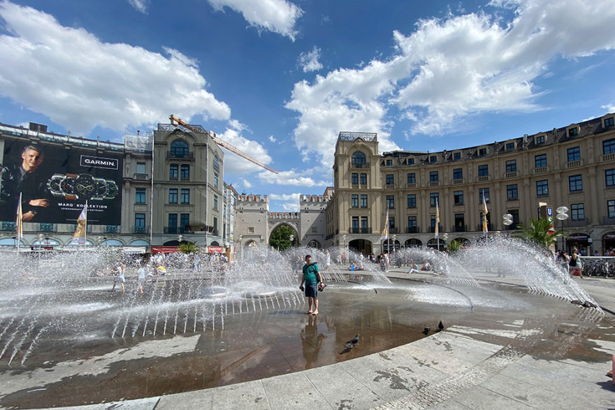 DW - Γερμανία: Προειδοποιήσεις για νέο lockdown και φόβοι ότι θα είναι χειρότερο για την οικονομία