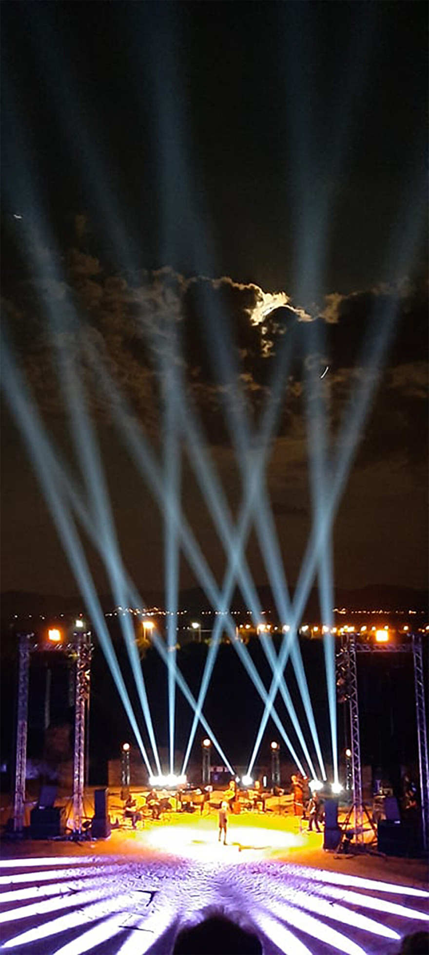 Μέτρα για τον κορωνοϊό - Συναυλίες: Θεατές με μάσκες και αποστάσεις στη συναυλία Ξαρχάκου 