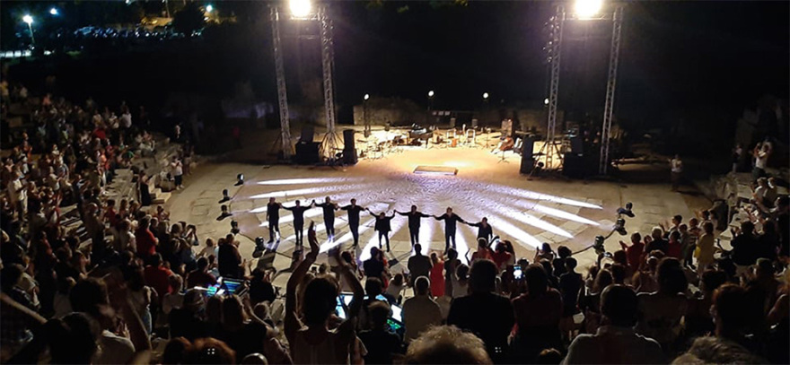 Μέτρα για τον κορωνοϊό - Συναυλίες: Θεατές με μάσκες και αποστάσεις στη συναυλία Ξαρχάκου 