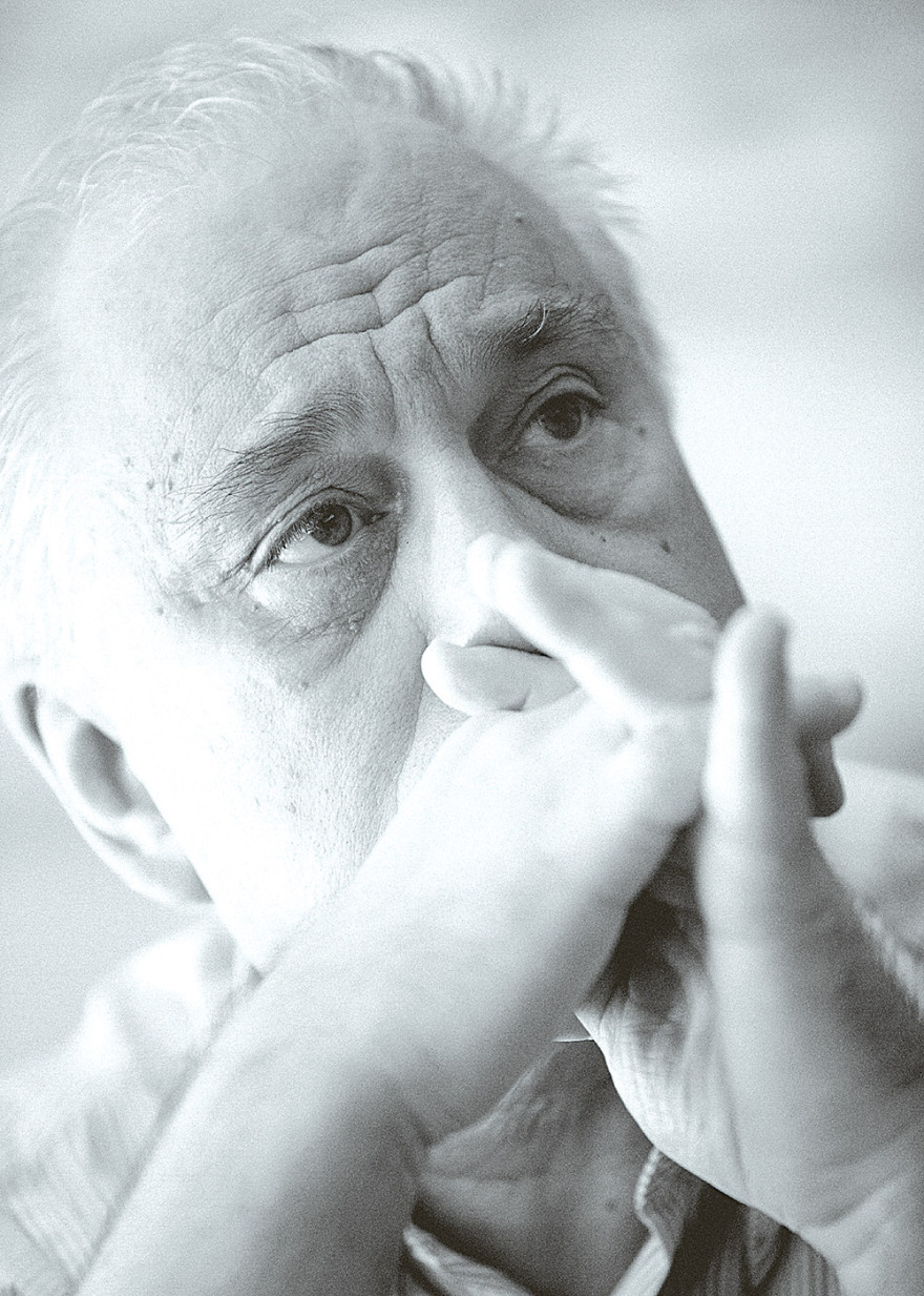 Ο Λάνθιμος μου έκλεψε τη σκηνή για το «Ιερό ελάφι», λέει ο συγγραφέας Δημήτρης Δημητριάδης