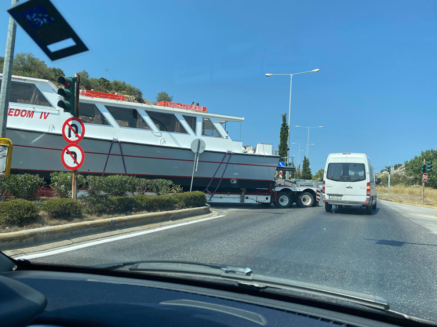 Απίστευτο μποτιλιάρισμα στη Βάρης- Κορωπίου - Δείτε φωτογραφίες