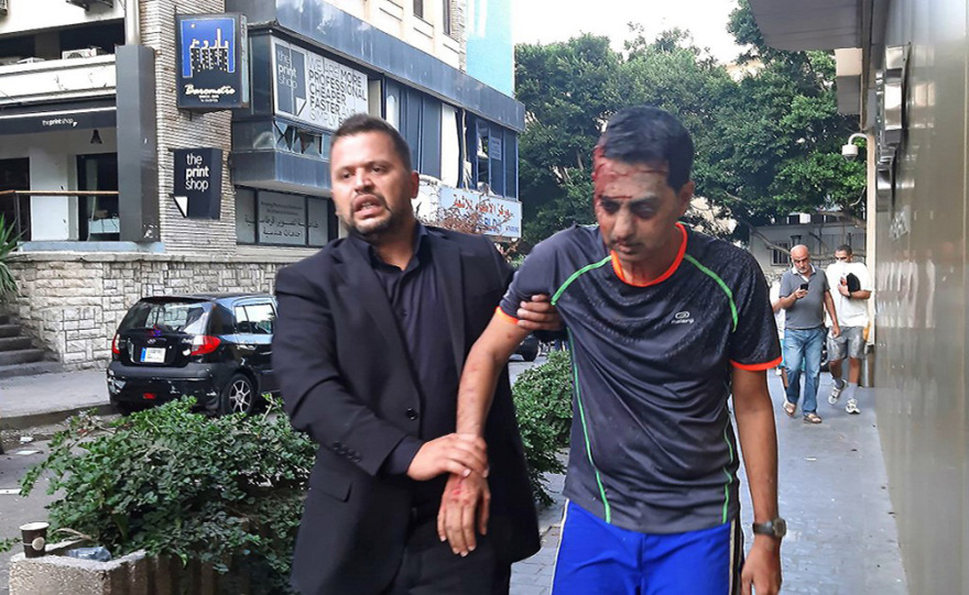 Βηρυτός - Live εικόνα: Δύο τεράστιες εκρήξεις σε αποθήκες εκρηκτικών υλών - Πλησιάζουν τους 30 οι νεκροί- Δείτε βίντεο