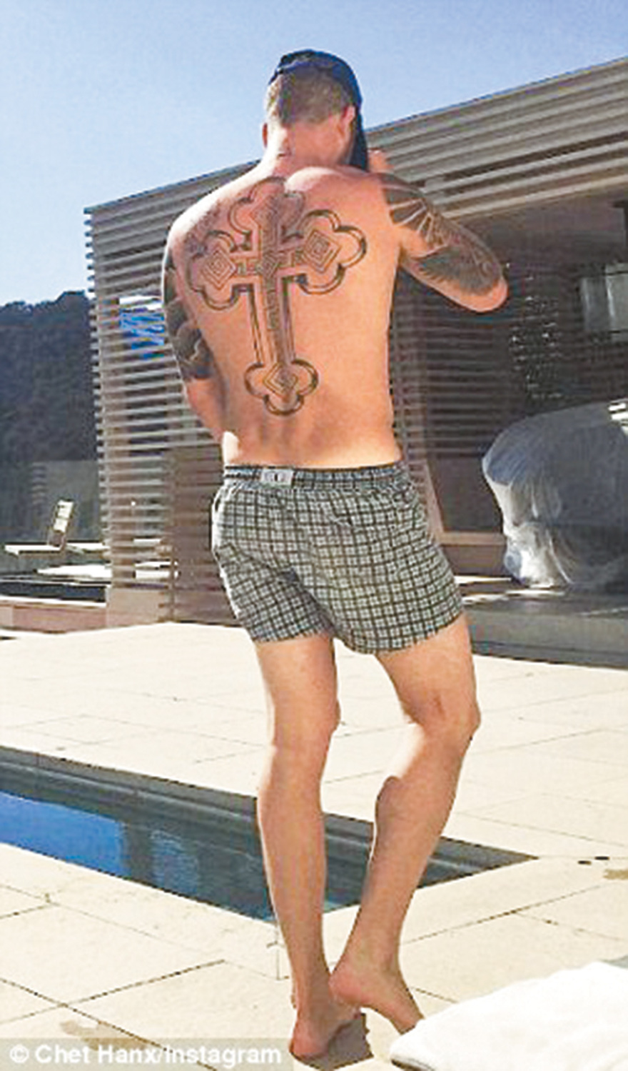 Οικογένεια Τομ Χανκς: Ο πατέρας με διαβατήριο και ο γιος με σταυρό 