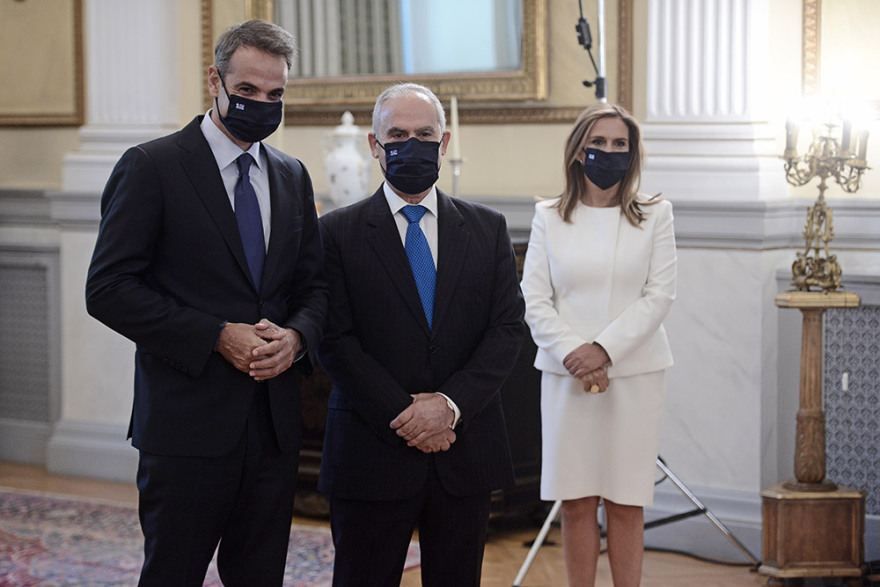 Ορκίστηκαν τα νέα μέλη του υπουργικού συμβουλίου