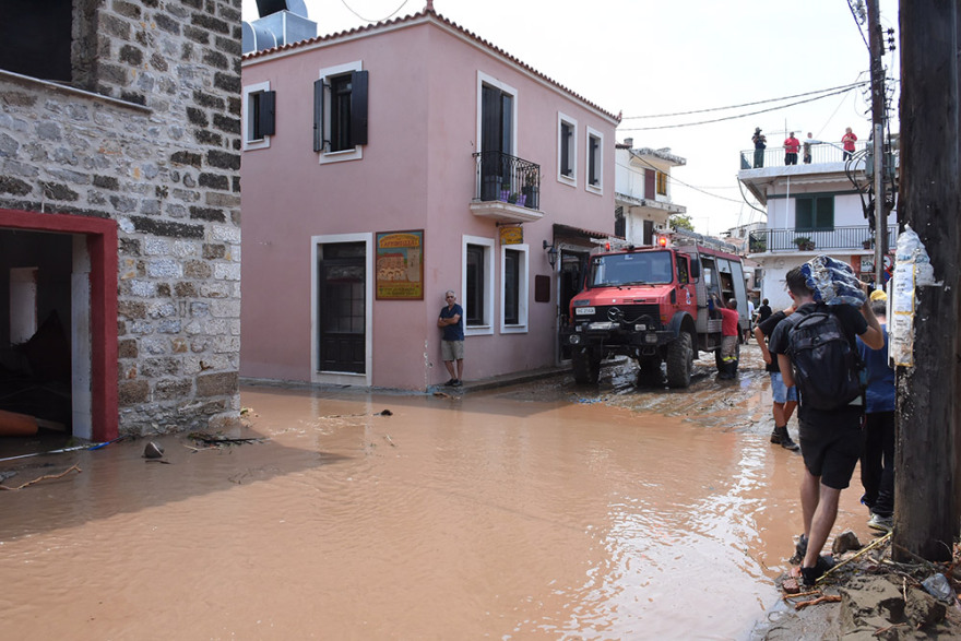 Εύβοια: Πέντε νεκροί - Ένας αγνοούμενος - Έπεσαν 300 χιλιοστά βροχής!