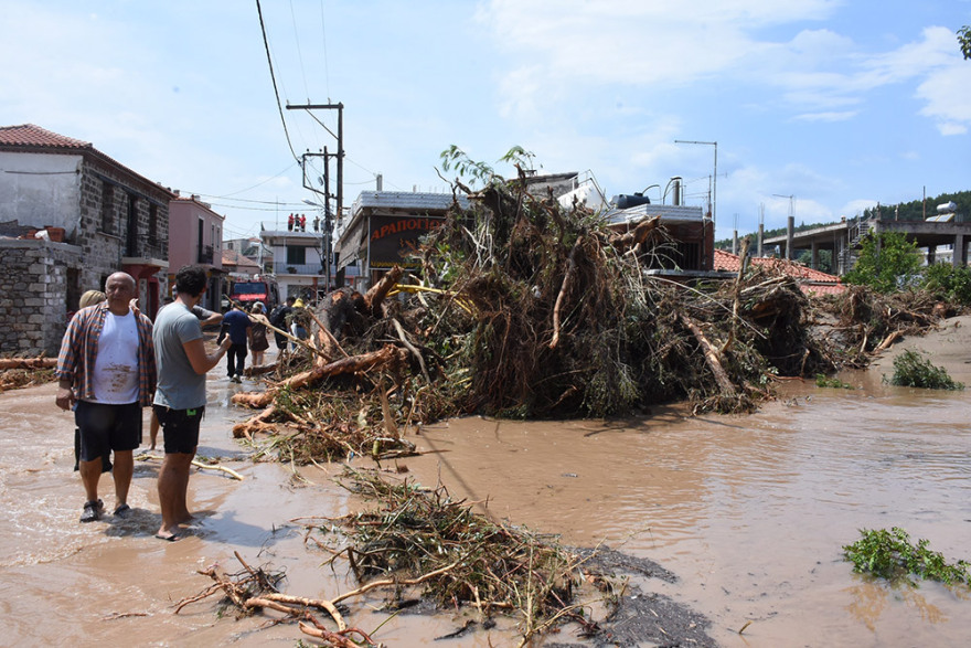 Εύβοια: Πέντε νεκροί - Ένας αγνοούμενος - Έπεσαν 300 χιλιοστά βροχής!