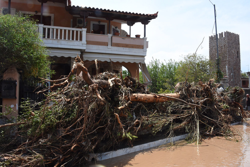 Εύβοια - Κακοκαιρία: «Αυτοψία» του protothema.gr στα Πολιτικά