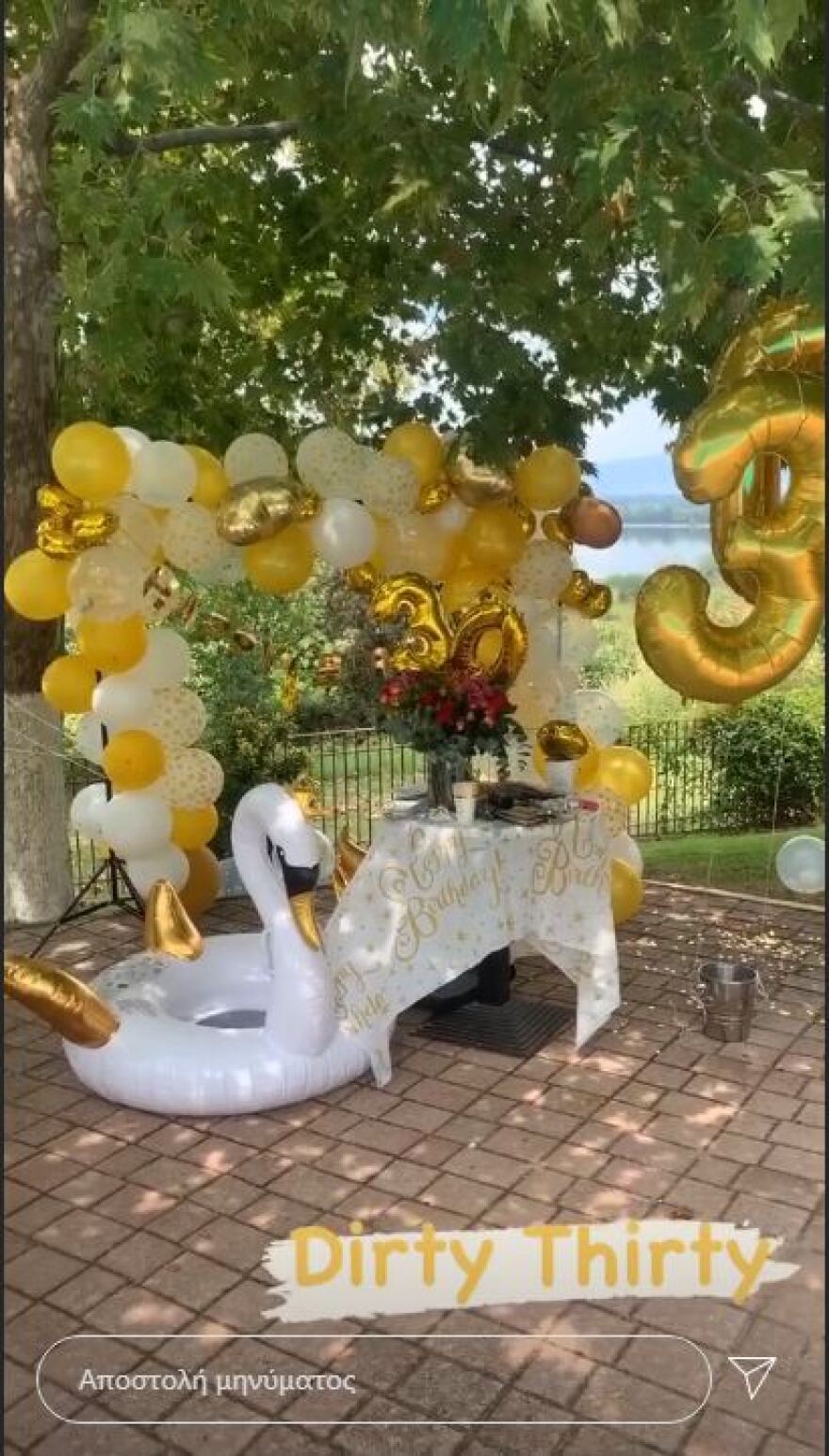  Λάουρα Νάργες: Έκλεισε τα 30 και το γιόρτασε με βεγγαλικά και τρεις τούρτες