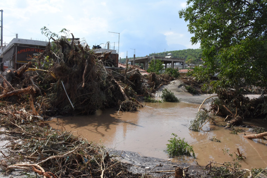 Εύβοια - Κακοκαιρία: «Αυτοψία» του protothema.gr στα Πολιτικά