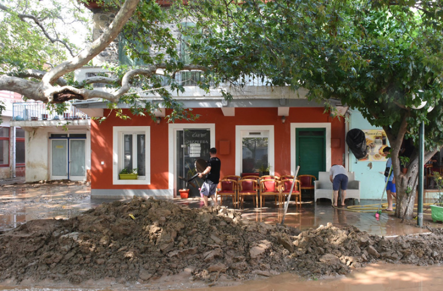 Εύβοια - Κακοκαιρία: «Αυτοψία» του protothema.gr στα Πολιτικά