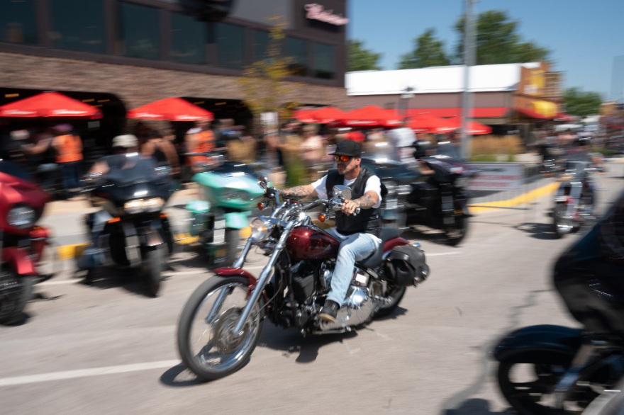 ΗΠΑ: «Γκάζια» κορωνοϊού στη Νότια Ντακότα - Συγκεντρώνονται 250.000 μηχανόβιοι!