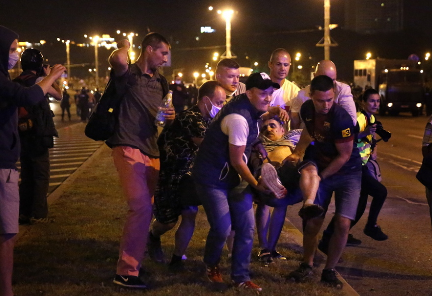 Λευκορωσία: Άγρια επεισόδια μετά τις εκλογές - Πολλοί τραυματίες από ξύλο και πλαστικές σφαίρες