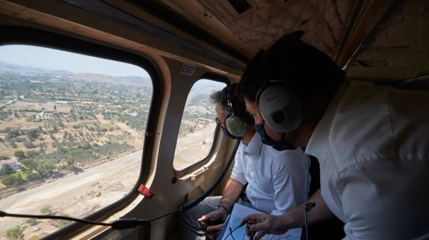 Τραγωδία στην Εύβοια: Μετρά τις πληγές της - Θρήνος για τους οκτώ νεκρούς 