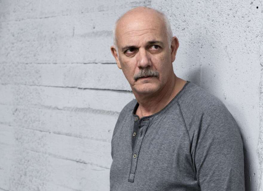 Γιώργος Κιμούλης: Η μητέρα μου με γαλούχησε με ακραία εκτίμηση και σεβασμό προς το γυναικείο φύλο