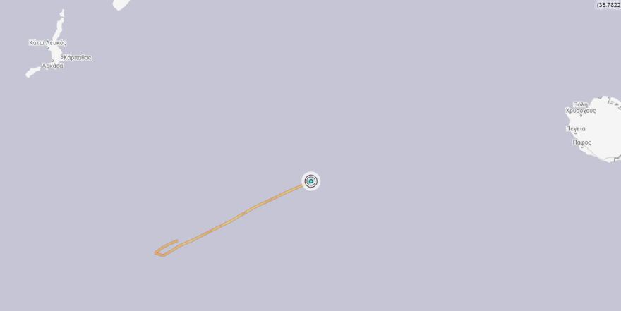 Tο Oruc Reis βγήκε από την ελληνική υφαλοκρηπίδα, αλλά έκανε αναστροφή και επιστρέφει 