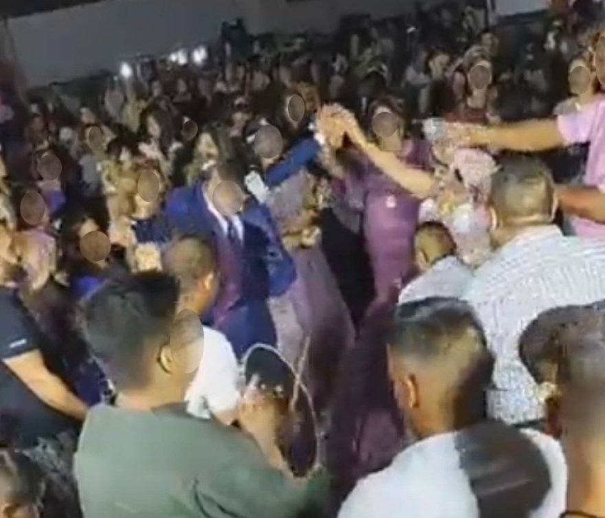 Κορωνοϊός: Απίστευτες εικόνες συνωστισμού σε μουσουλμανικό γάμο στην Αλεξανδρούπολη - Προσήχθη ο γαμπρός