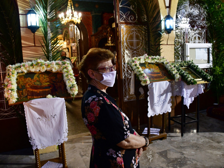 Δεκαπενταύγουστος: Με μάσκες, αποστάσεις και δίχως λιτανείες η Κοίμηση της Θεοτόκου