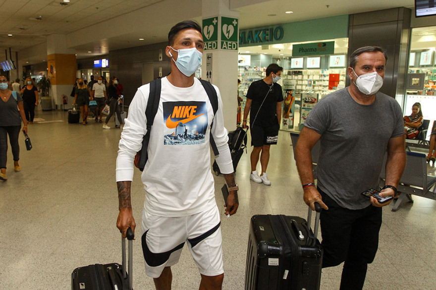 O Χολέμπας έφτασε στην Αθήνα για τον Ολυμπιακό