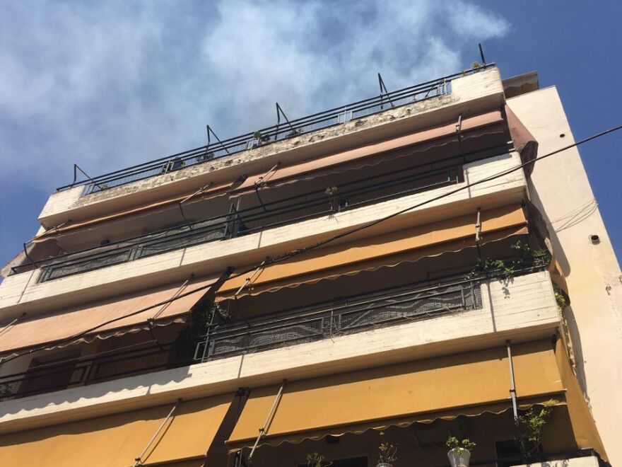 Τραγωδία στην Κυψέλη: Δύο οι νεκροί από φωτιά σε διαμέρισμα - Δείτε φωτογραφίες και βίντεο