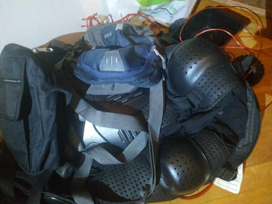 Θεσσαλονίκη: «Πλούσια» τα ευρήματα της αστυνομίας στο υπό κατάληψη κτίριο - Δείτε φωτογραφίες