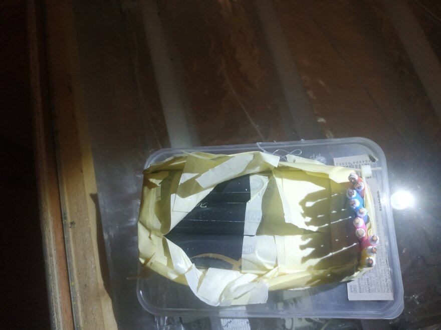 Θεσσαλονίκη: «Πλούσια» τα ευρήματα της αστυνομίας στο υπό κατάληψη κτίριο - Δείτε φωτογραφίες