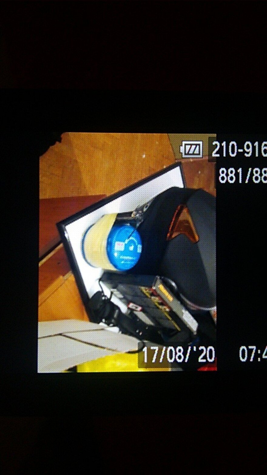 Θεσσαλονίκη: «Πλούσια» τα ευρήματα της αστυνομίας στο υπό κατάληψη κτίριο - Δείτε φωτογραφίες