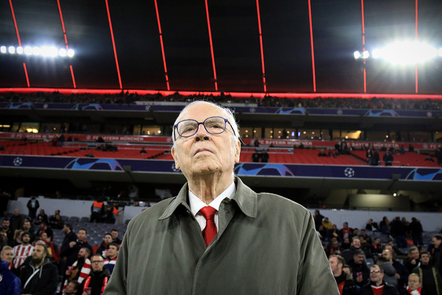 Σάββας Θεοδωρίδης: Έφυγε ένας «Θρύλος» για τον Ολυμπιακό - Δείτε βίντεο