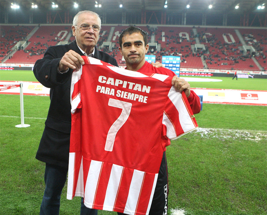 Σάββας Θεοδωρίδης: Έφυγε ένας «Θρύλος» για τον Ολυμπιακό - Δείτε βίντεο