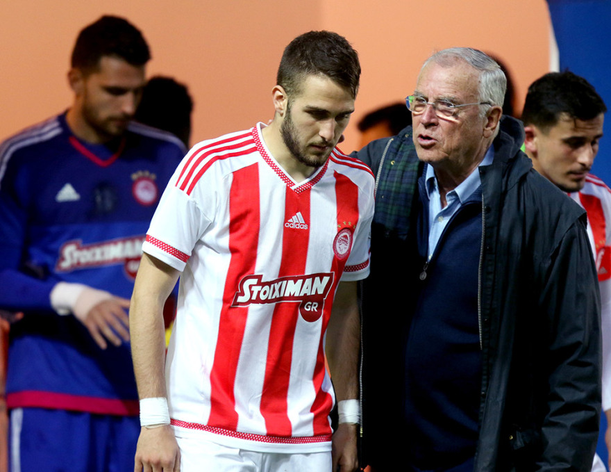 Σάββας Θεοδωρίδης: Έφυγε ένας «Θρύλος» για τον Ολυμπιακό - Δείτε βίντεο