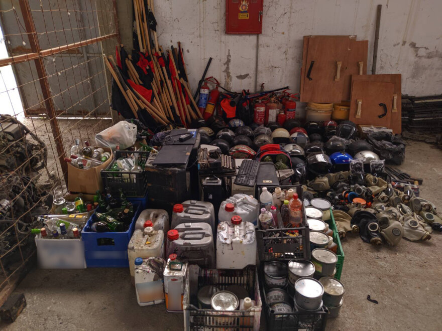 Θεσσαλονίκη: Έκρυβαν από μολότοφ μέχρι ξύλινες ασπίδες στην κατάληψη που εκκενώθηκε στην Θεσσαλονίκη