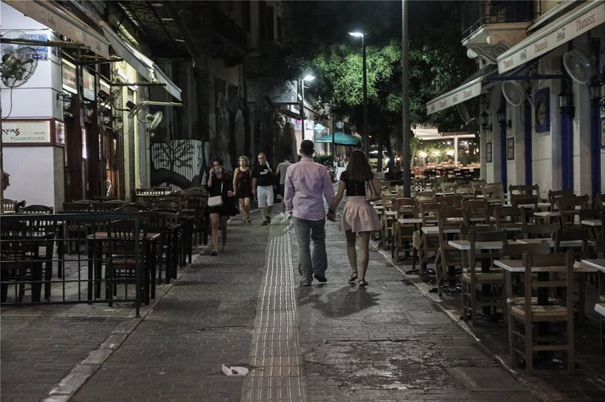 Κορωνοϊός: Γιατί ξεκίνησε η επιχείρηση «ήσυχες νύχτες» για τον περιορισμό του ιού