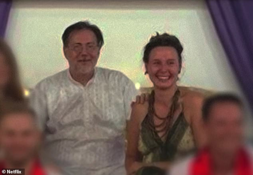 Το Neftlix αποκαλύπτει τον σκοτεινό κόσμο του ταντρικού σεξ: Υποχρεωτικά όργια για την… Φώτιση 