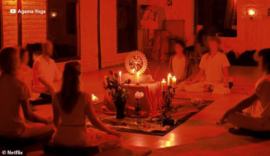 Το Neftlix αποκαλύπτει τον σκοτεινό κόσμο του ταντρικού σεξ: Υποχρεωτικά όργια για την… Φώτιση 