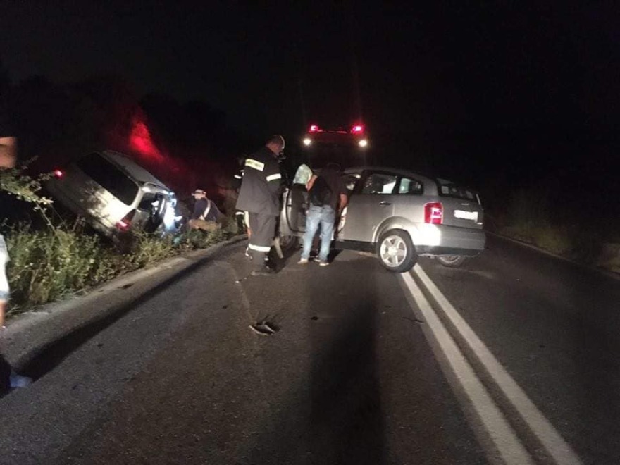 Θεσσαλονίκη: Τροχαίο με τρεις τραυματίες έξω από τον Λαγκαδά (φωτ.)