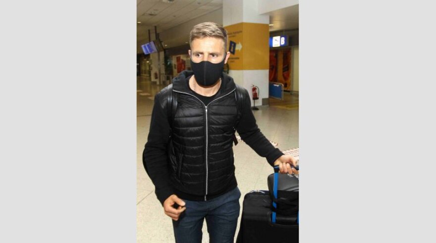 Παναθηναϊκός: Στην Αθήνα ο Φακούντο Σάντσες - Φωτογραφίες από την άφιξή του