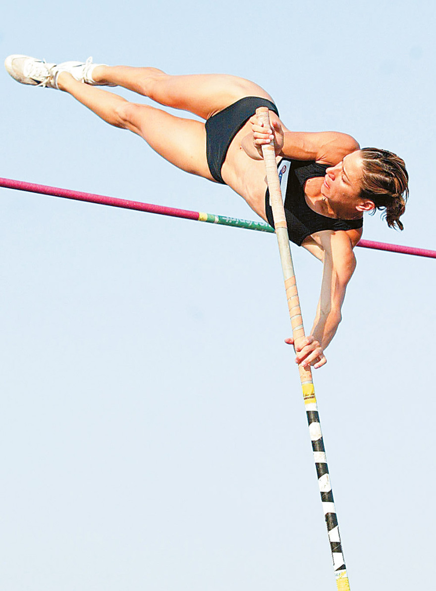 Η Έρρικα Πρεζεράκου εξομολογείται: Άκουσα ένα «ντουπ» και είδα το χέρι μου σε πολλά κομμάτια