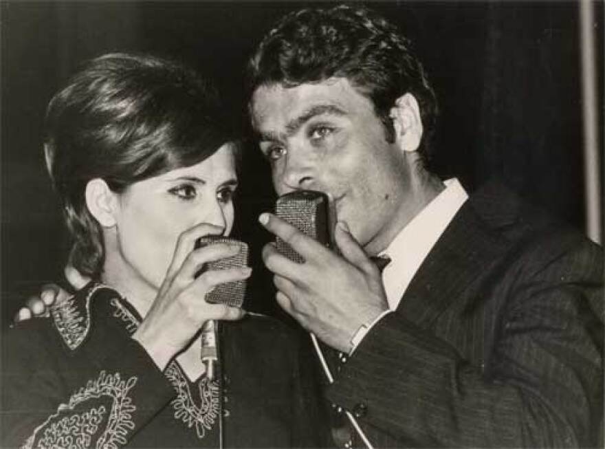 Η Ρένα Κουμιώτη αποχαιρετά τον Γιάννη Πουλόπουλο με φωτογραφίες και λόγια βαθιάς αγάπης