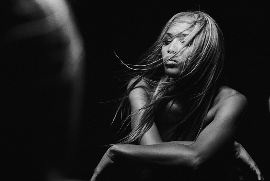 Ναόμι Κάμπελ: Άγρια ομορφιά, επικίνδυνες σχέσεις - Ένα αποκαλυπτικό βιβλίο