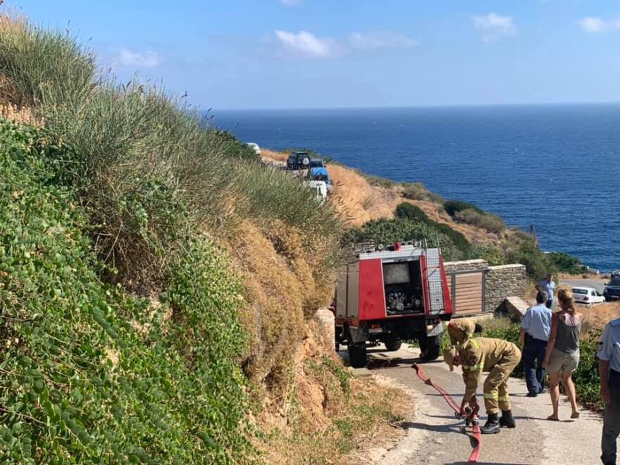 Οριοθετήθηκε η φωτιά στην Άνδρο	