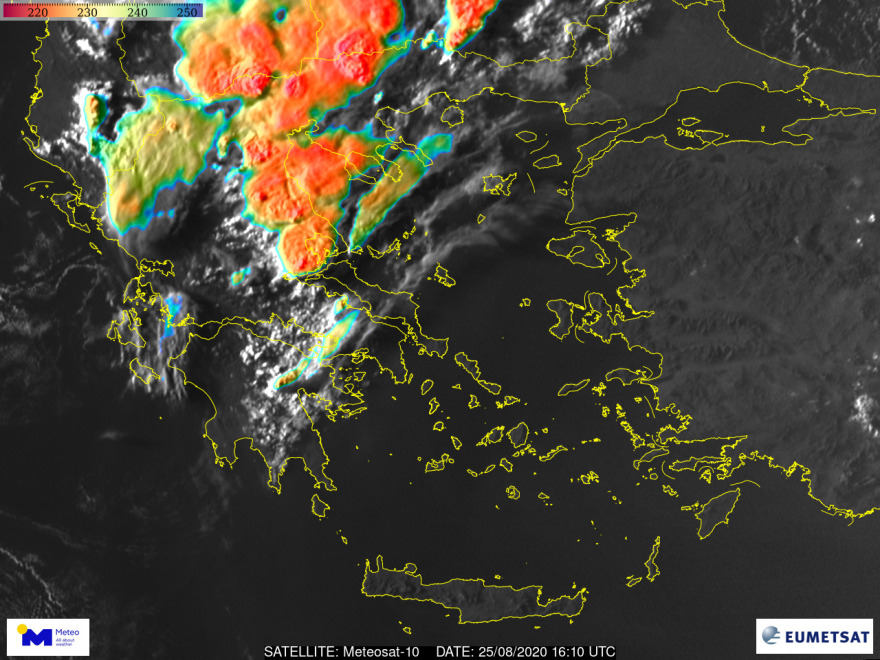 Καιρός: Καταιγίδες και 3.000 κεραυνοί στα ηπειρωτικά σήμερα Τρίτη