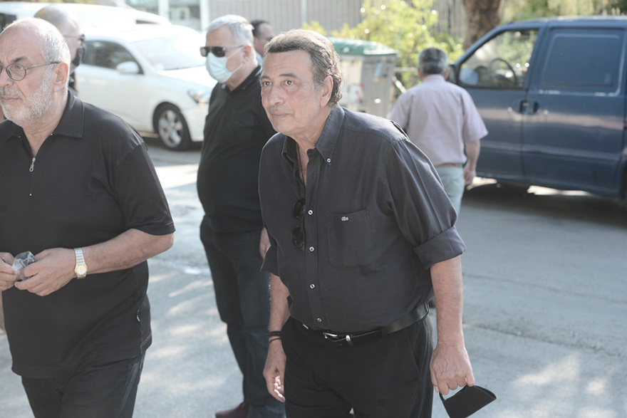 Γιάννης Πουλόπουλος: «Έκλαψε ο ουρανός» στο στερνό αντίο 