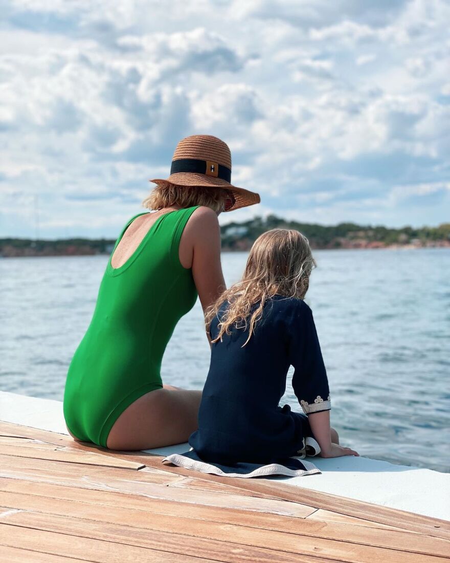 Βίκυ Καγιά: Η τρυφερή φωτογραφία με την κόρη της Μπιάνκα δίπλα στη θάλασσα 