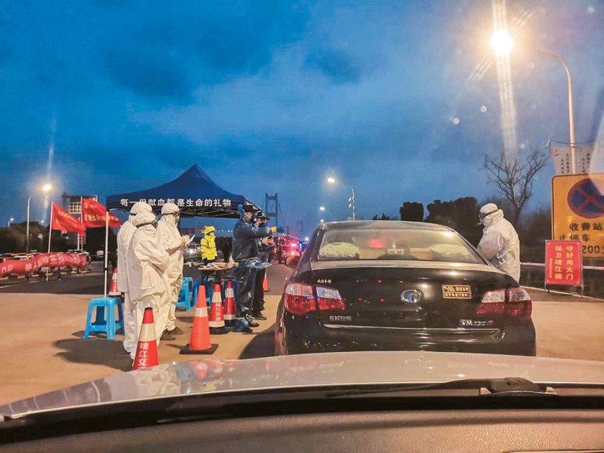 Κορωνοϊός - Συγκλονιστικές αφηγήσεις από στελέχη ναυτιλιακών: «Έτσι ζήσαμε την καραντίνα στην Κίνα»