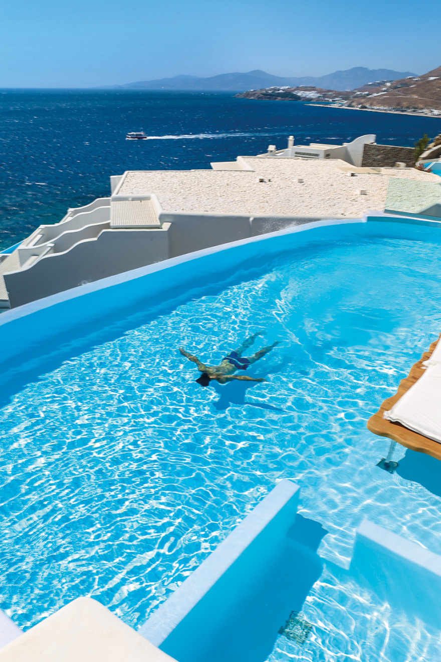 Rick Yune: Ο «κακός» του Τζέιμς Μποντ στο Νησί των Ανέμων