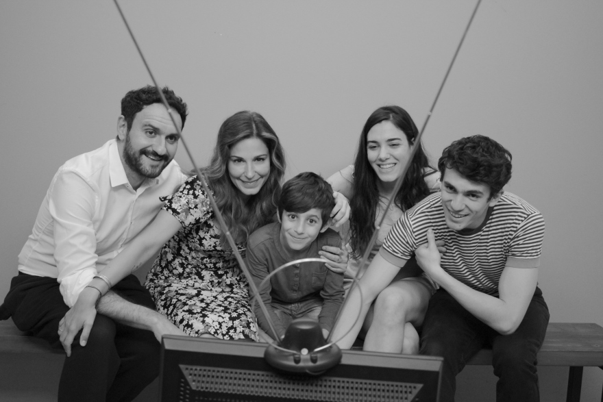 «Τα καλύτερά μας χρόνια» έρχονται στην ΕΡΤ - Δείτε το πρώτο teaser 