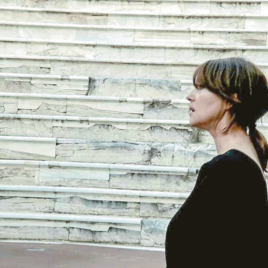 Μόνικα Μπελούτσι στο ΘΕΜΑ: «Νιώθω σαν Ελληνίδα και την Ελλάδα σαν το σπίτι μου»